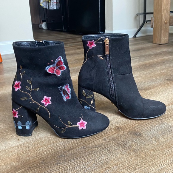Nanette Lepore Butterfly Boots - Picture 1 of 8